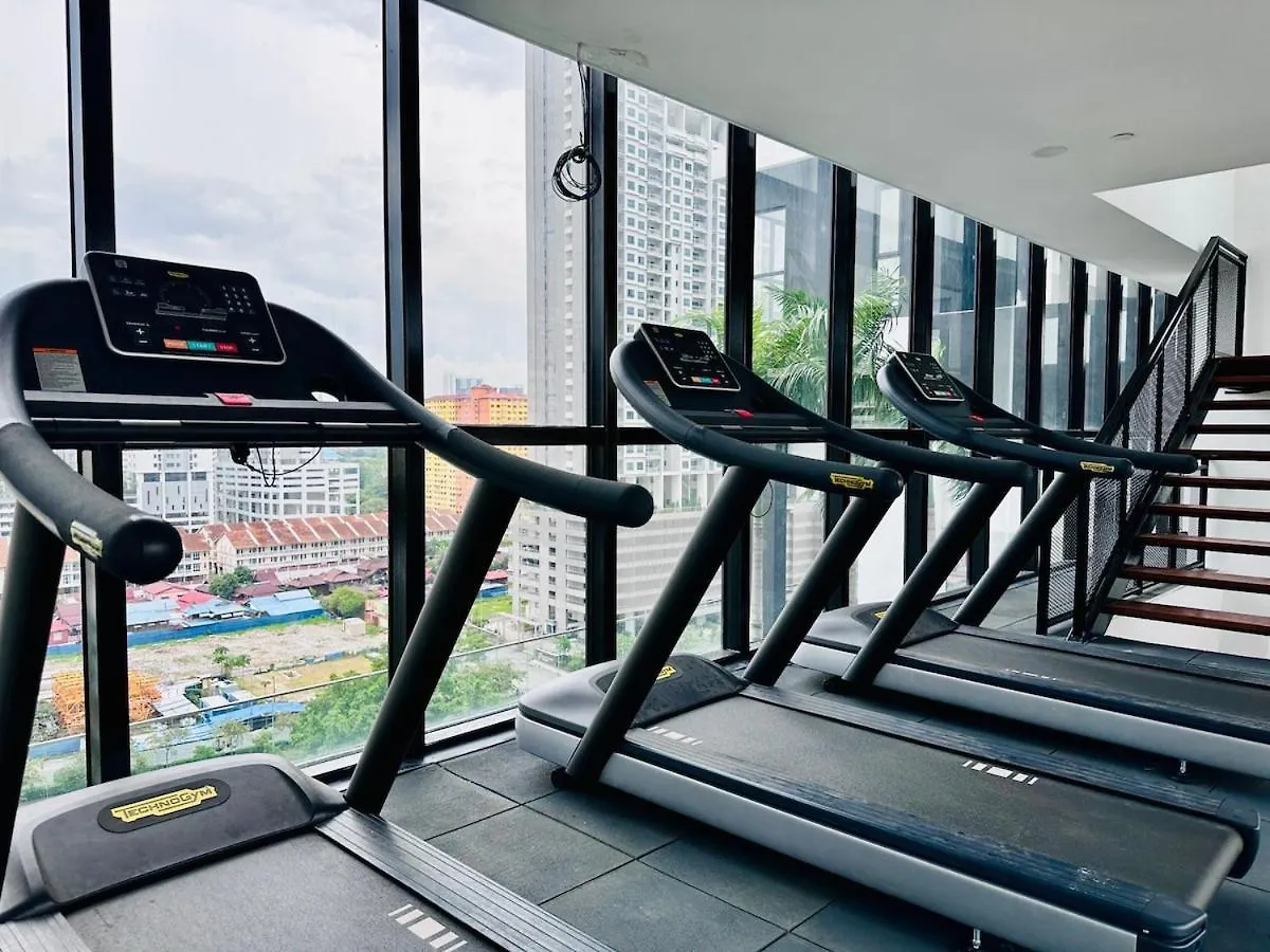 Sea View Condo In Georgetown 10 Pax Malajsie