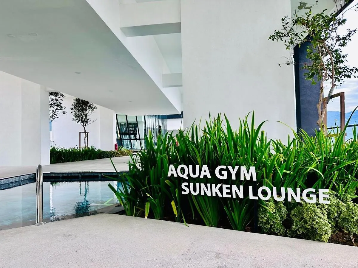 Sea View Condo In Georgetown 10 Pax Malajsie
